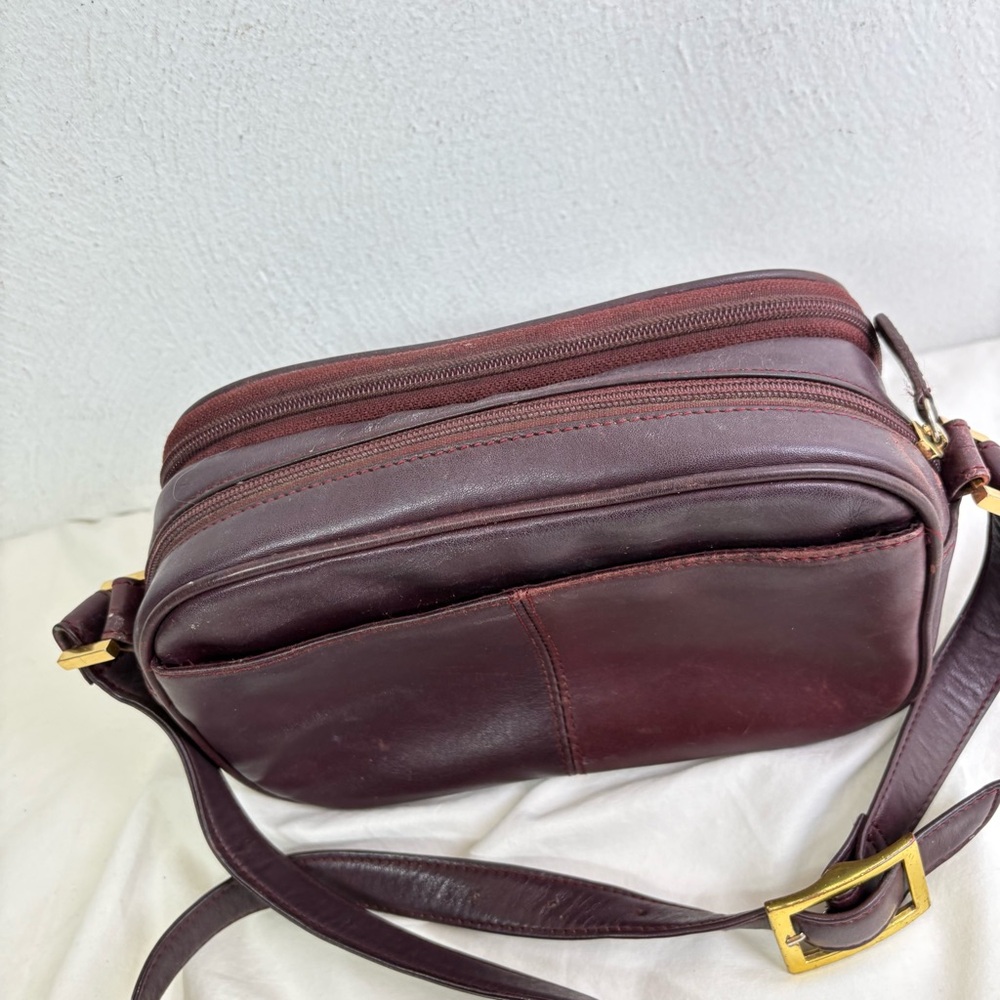 ETIENNE AIGNER Vintage Burgundy Leather Crossbody Camera Bag Purse - Picture 4 of 11